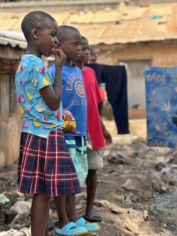 children in slum